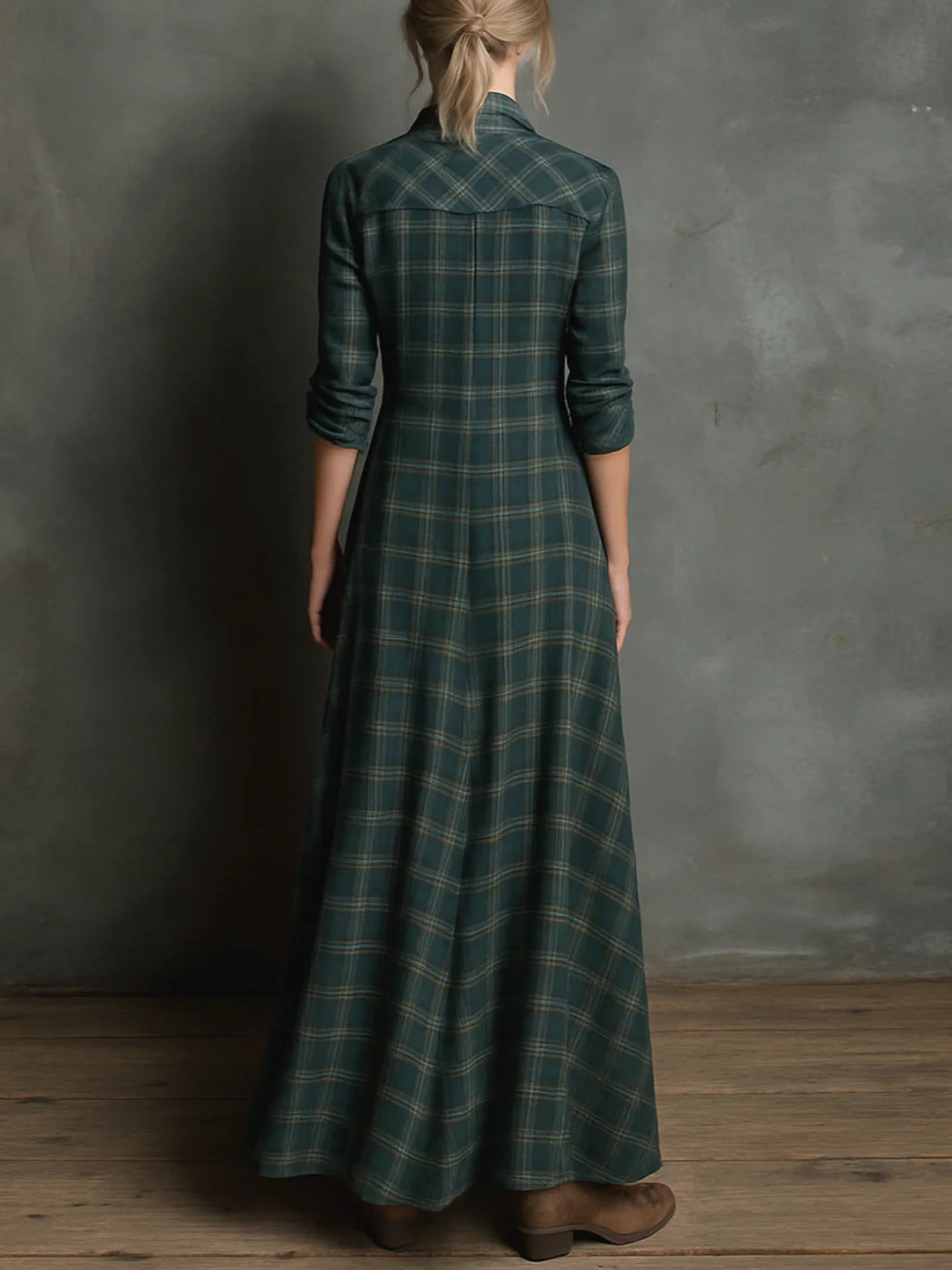 Abito lungo a camicia a righe verdi con colletto